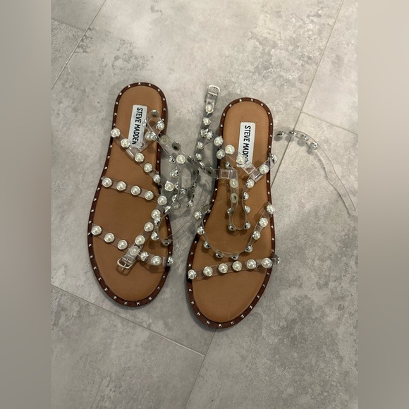 NWOB- Steve Madden Clear Pearl Flat Strappy Gladiator sandal- Clear Pearl-Sz 7.5 - Picture 3 of 5